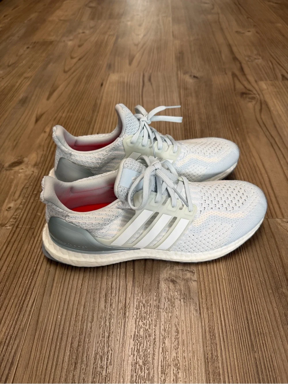 NWOT Adidas sneakers